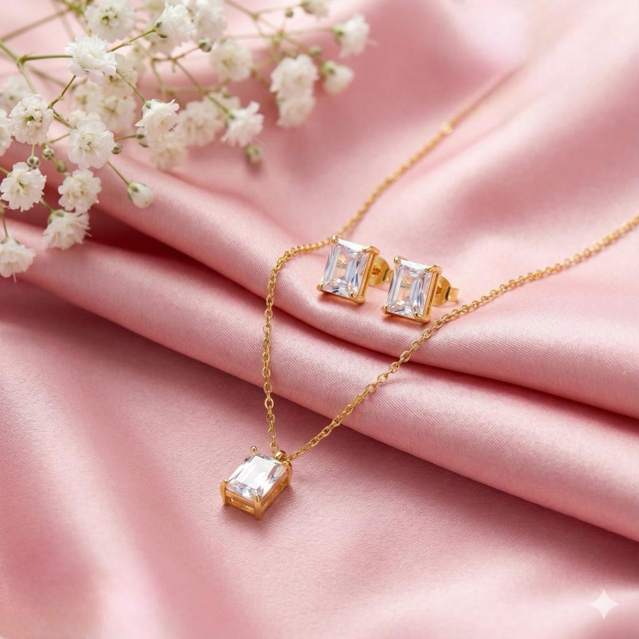 Golden Prism Necklace Set